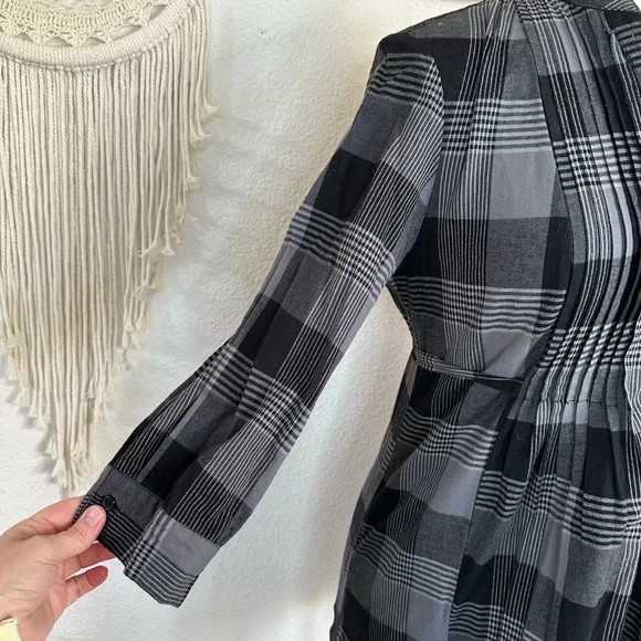 BDG Stylish Black and Gray Plaid Women's Dress 3/4 sleeve medium - Picture 2 of 6